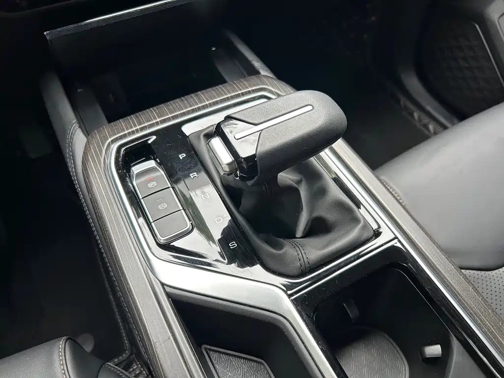 Wuling Jiachen — миниатюра 15