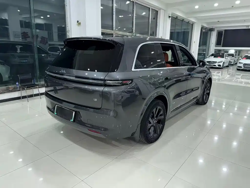 Li Auto IDEAL L8