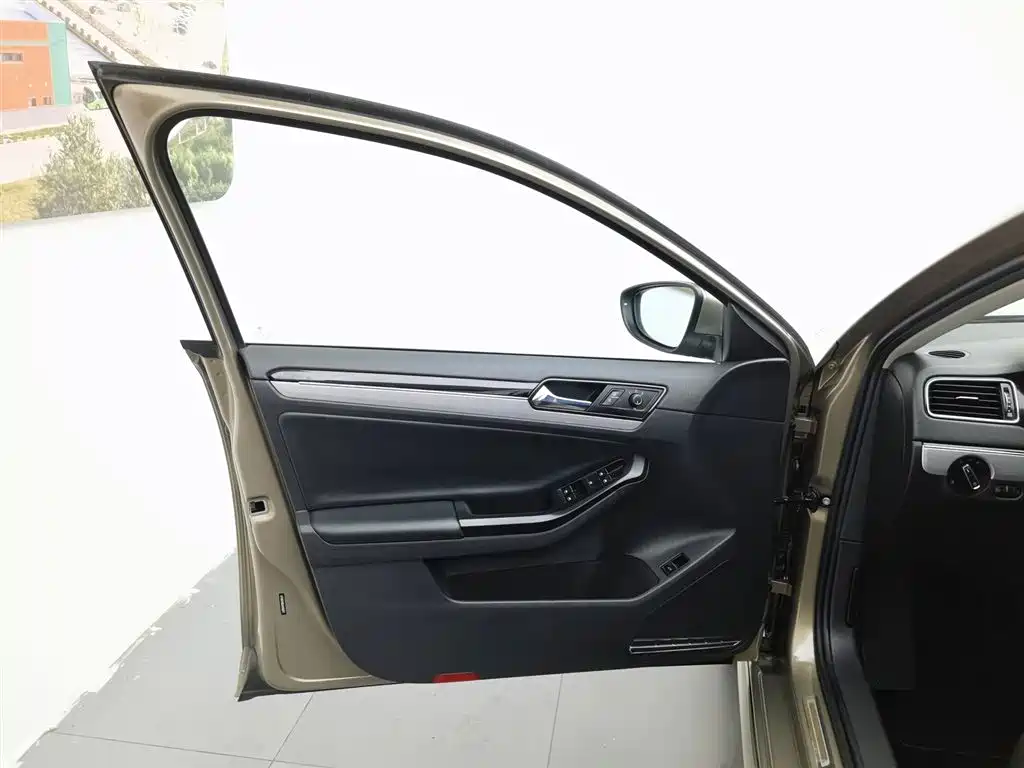 Volkswagen Sagitar 2018 280TSI DSG