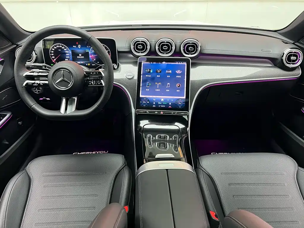 Mercedes-Benz C-Class — миниатюра 12