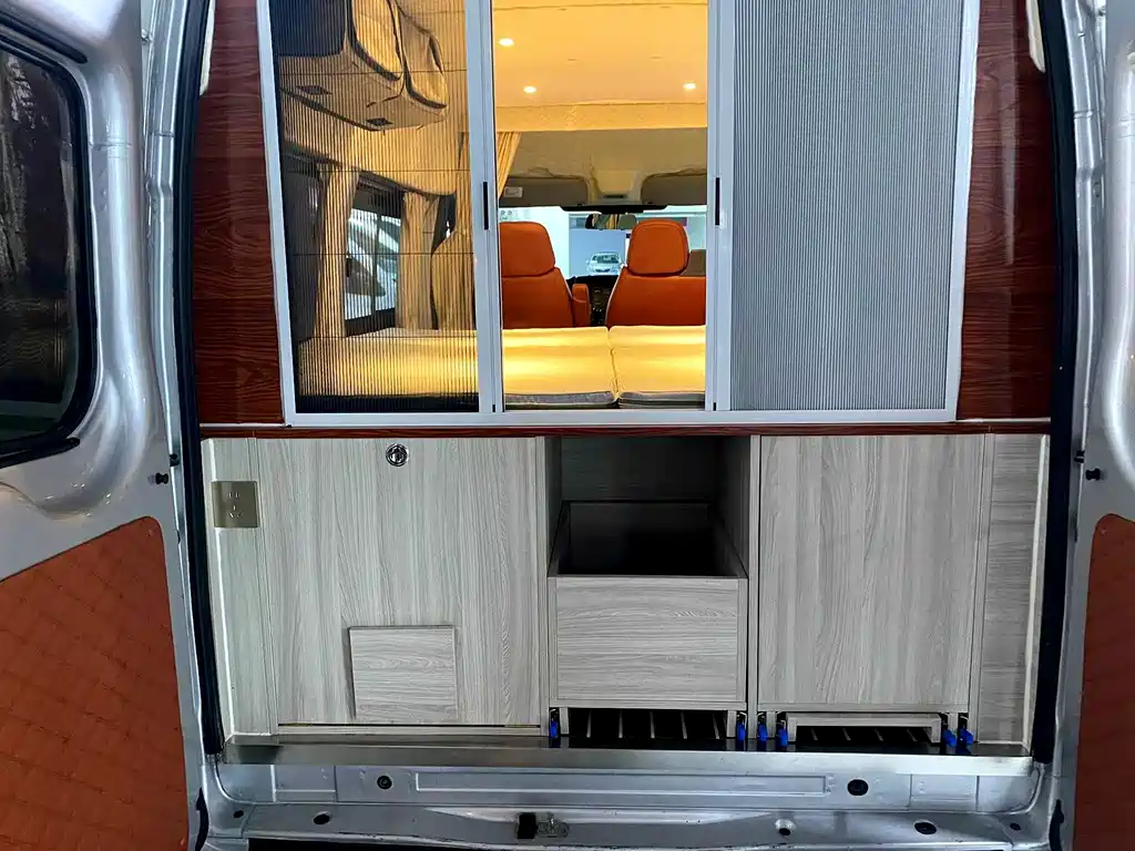 FORD THE NEW GENERATION OF QUANSHUN