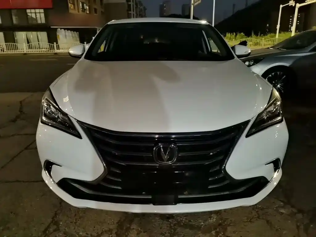 Changan Eado — миниатюра 3