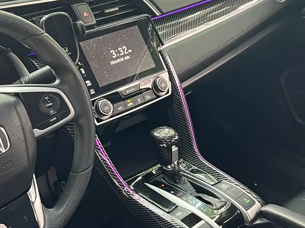 Honda Civic — миниатюра 10
