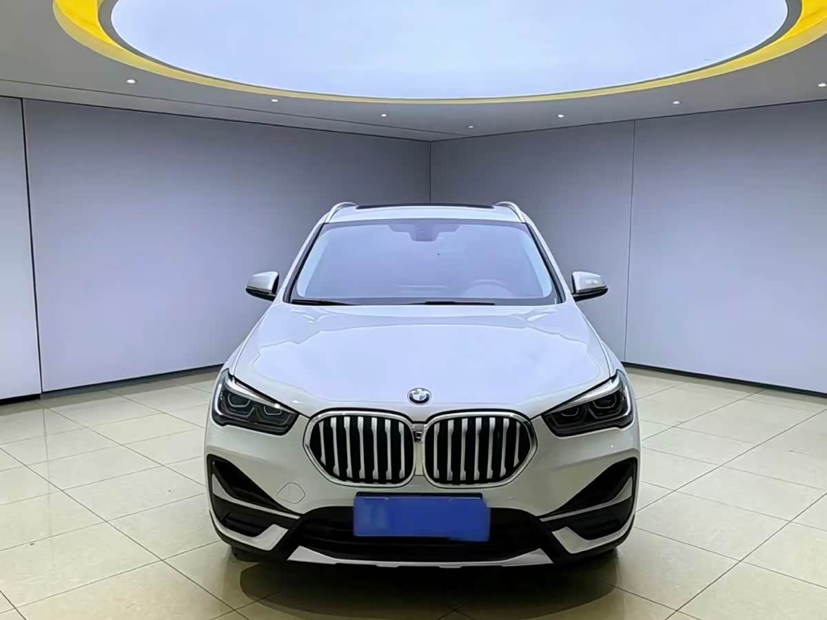 BMW X1 1.5 л 2022 г. Белый, пробег 35000 км