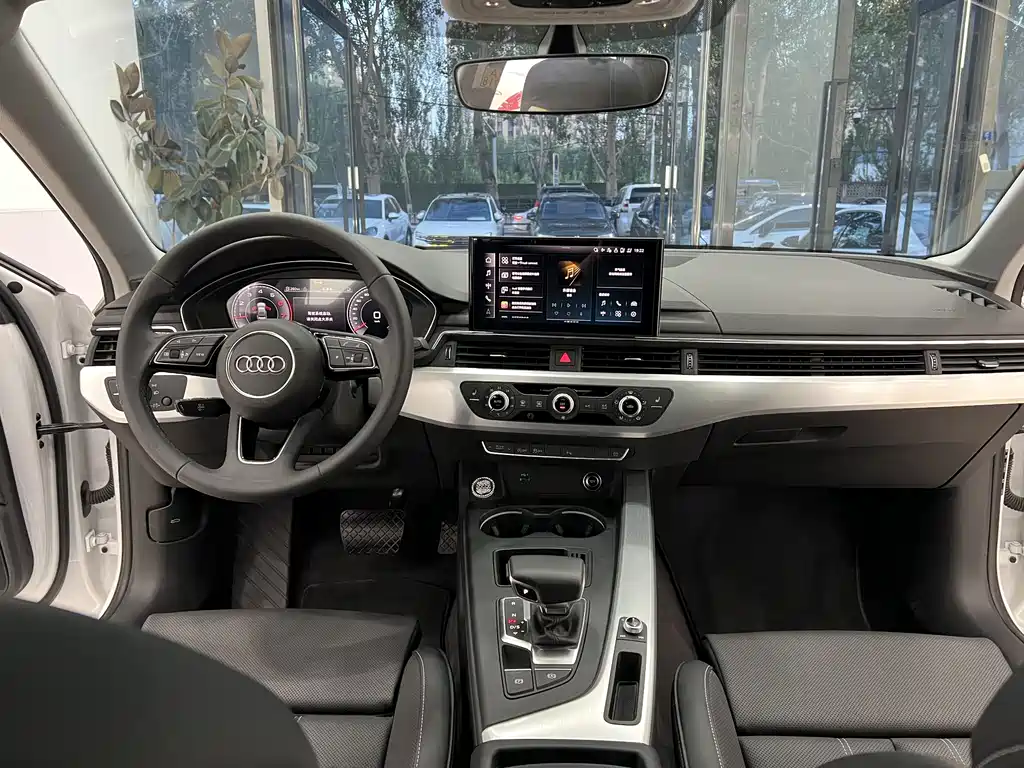 Audi A4L 2024 40 TFSI Fashion