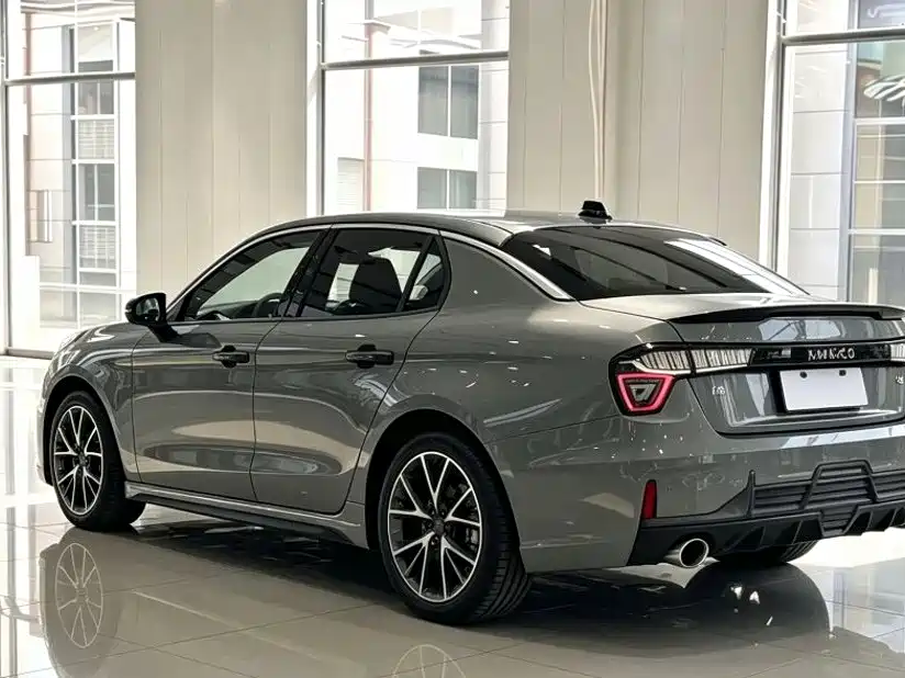 Lynk & Co 03 — миниатюра 9