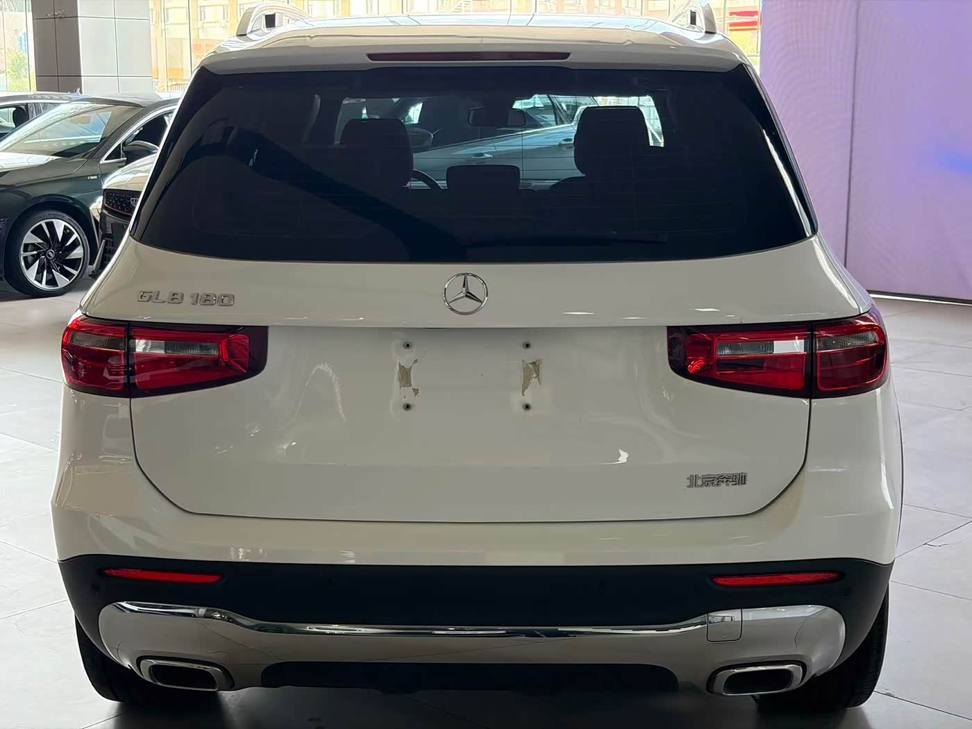 Mercedes-Benz GLB 1.3 л 2021 г. Белый, пробег 40000 км