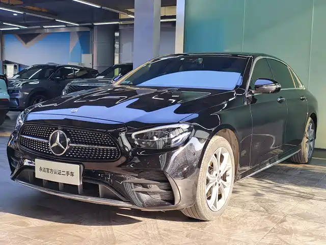 MERCEDES-BENZ E CLASS 2022