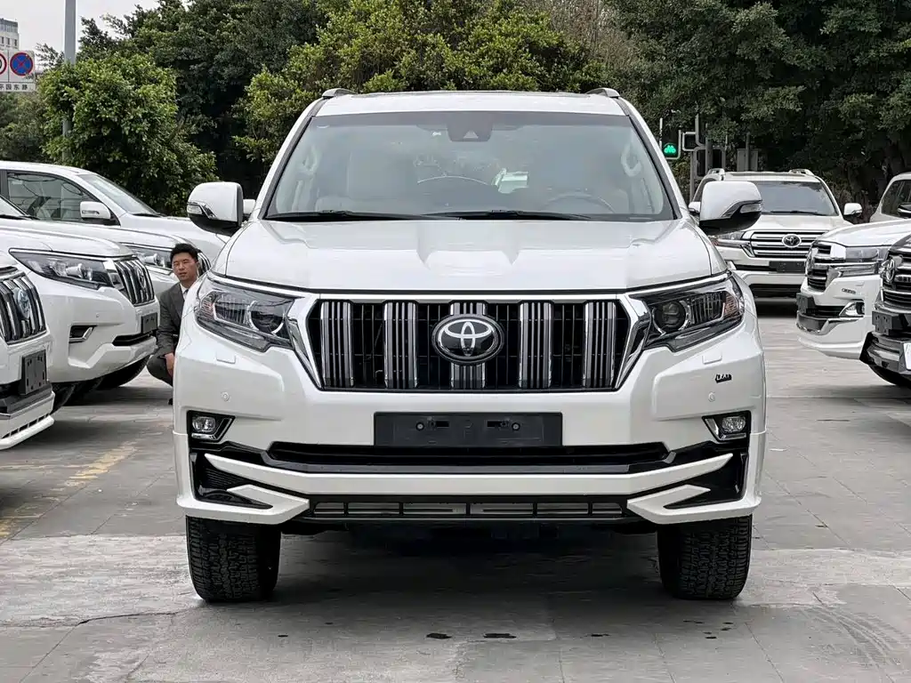 Toyota Land Cruiser Prado 2023 4.0L AT