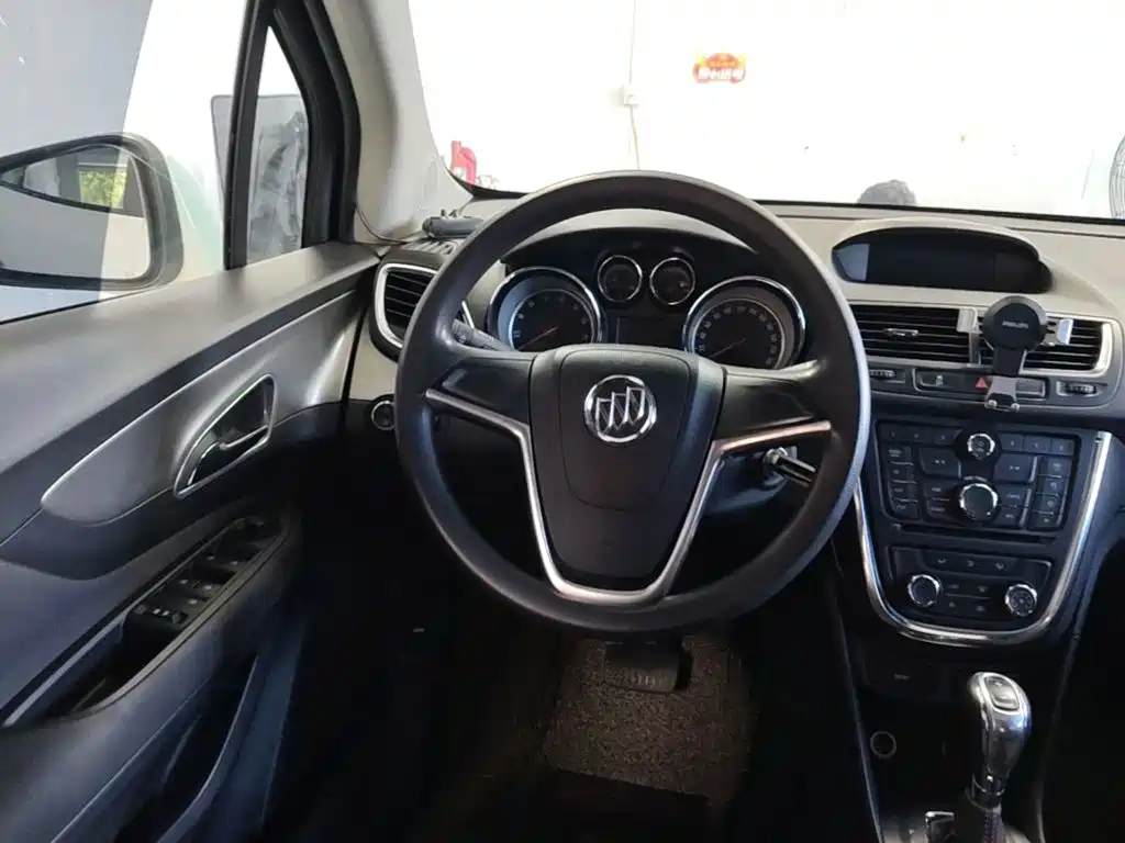 Buick Encore — миниатюра 11