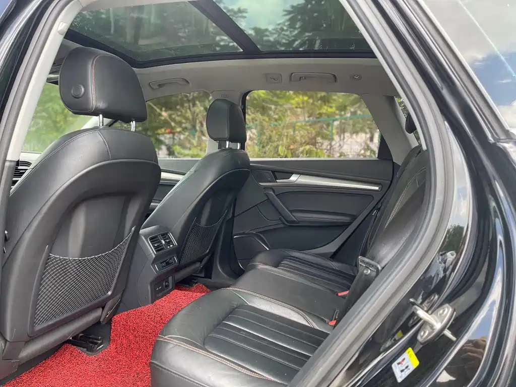 Audi Q5L — миниатюра 6