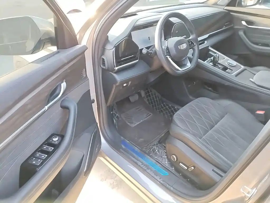 Geely Xingyue L — миниатюра 16