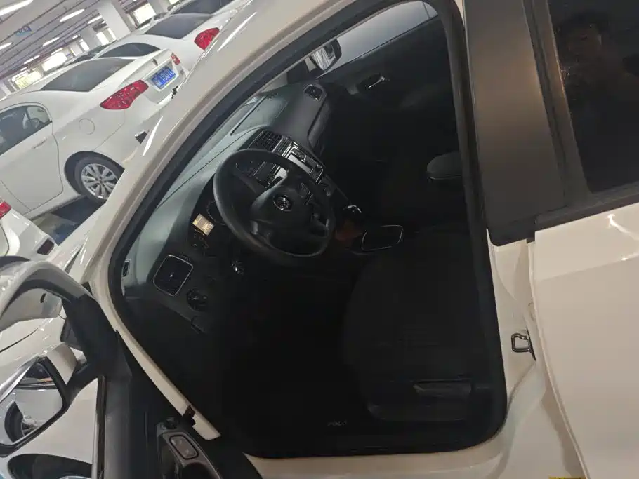 Volkswagen Polo — миниатюра 9