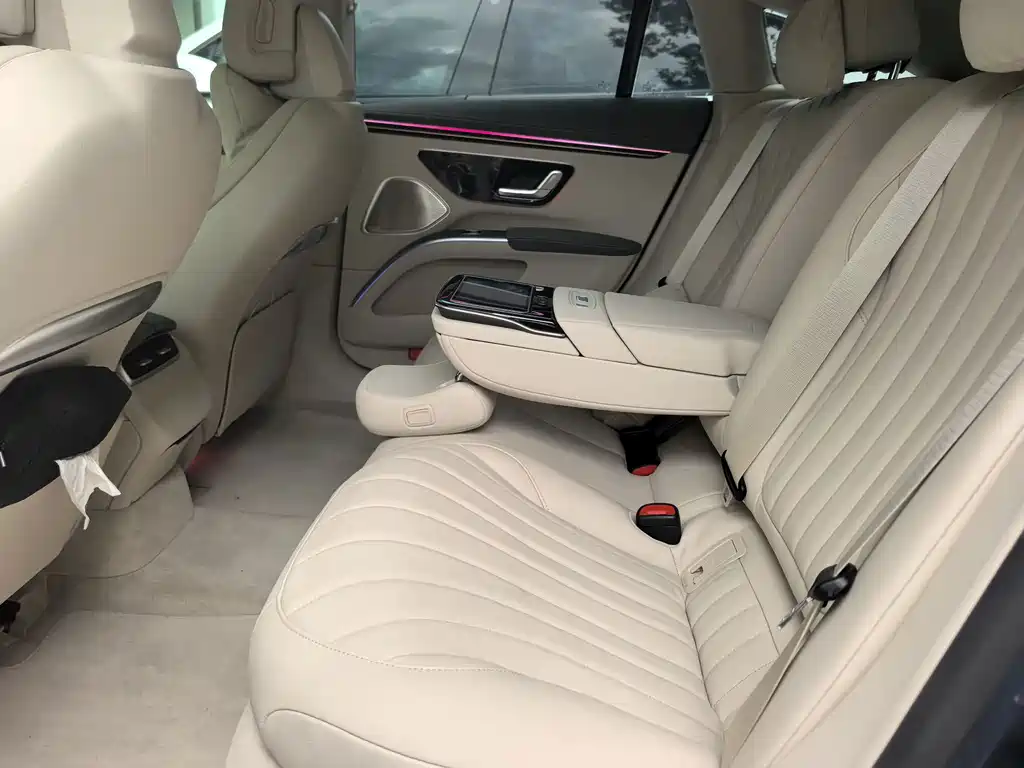 Mercedes-Benz EQS — миниатюра 11