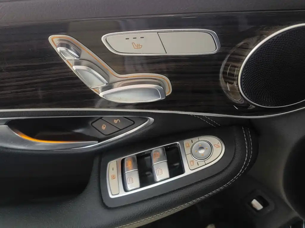 Mercedes-Benz GLC — миниатюра 11
