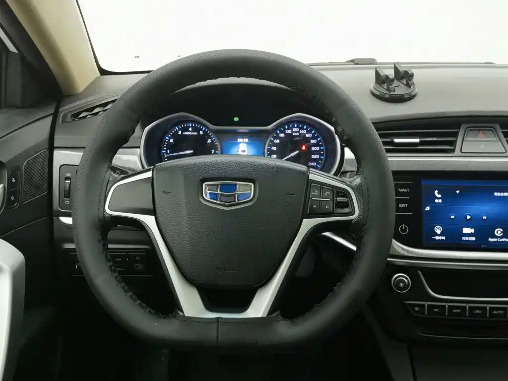 Geely Emgrand — миниатюра 11