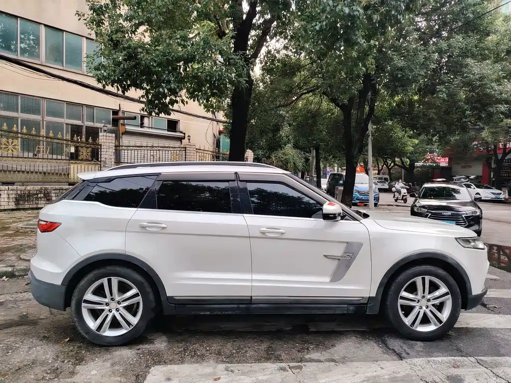 Zotye Zotye T700 — миниатюра 9