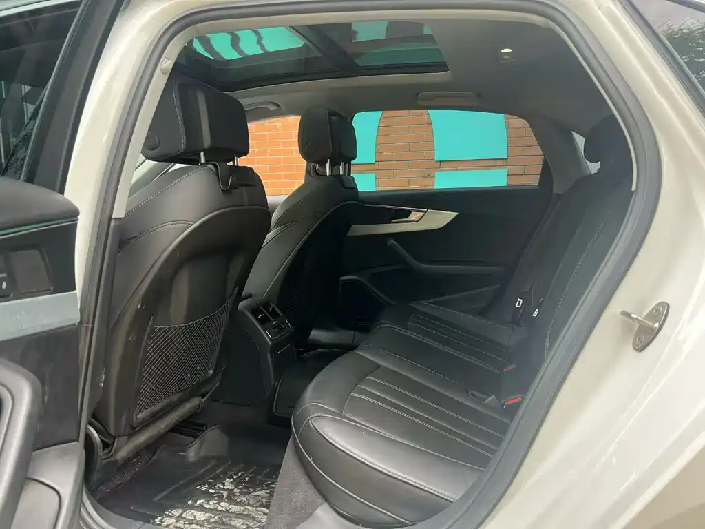 Audi A4L — миниатюра 8
