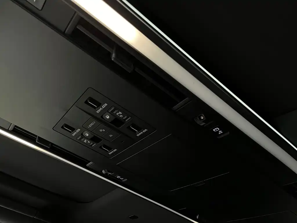 Toyota Alphard 2024 2.5L Luxury