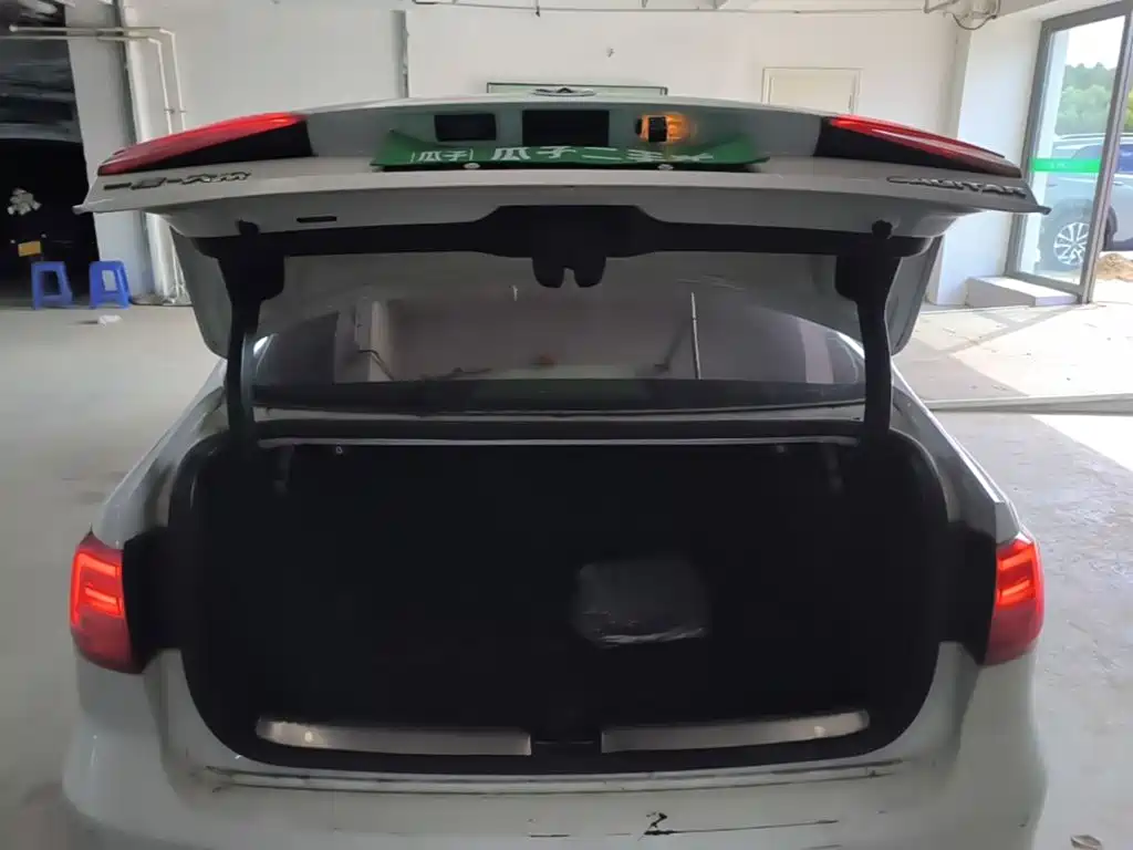 Volkswagen Sagitar — миниатюра 21