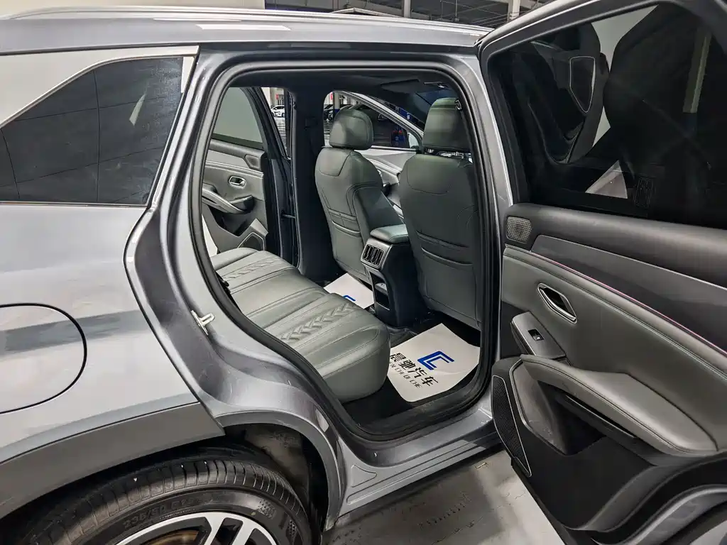 BYD L DM-i — миниатюра 11