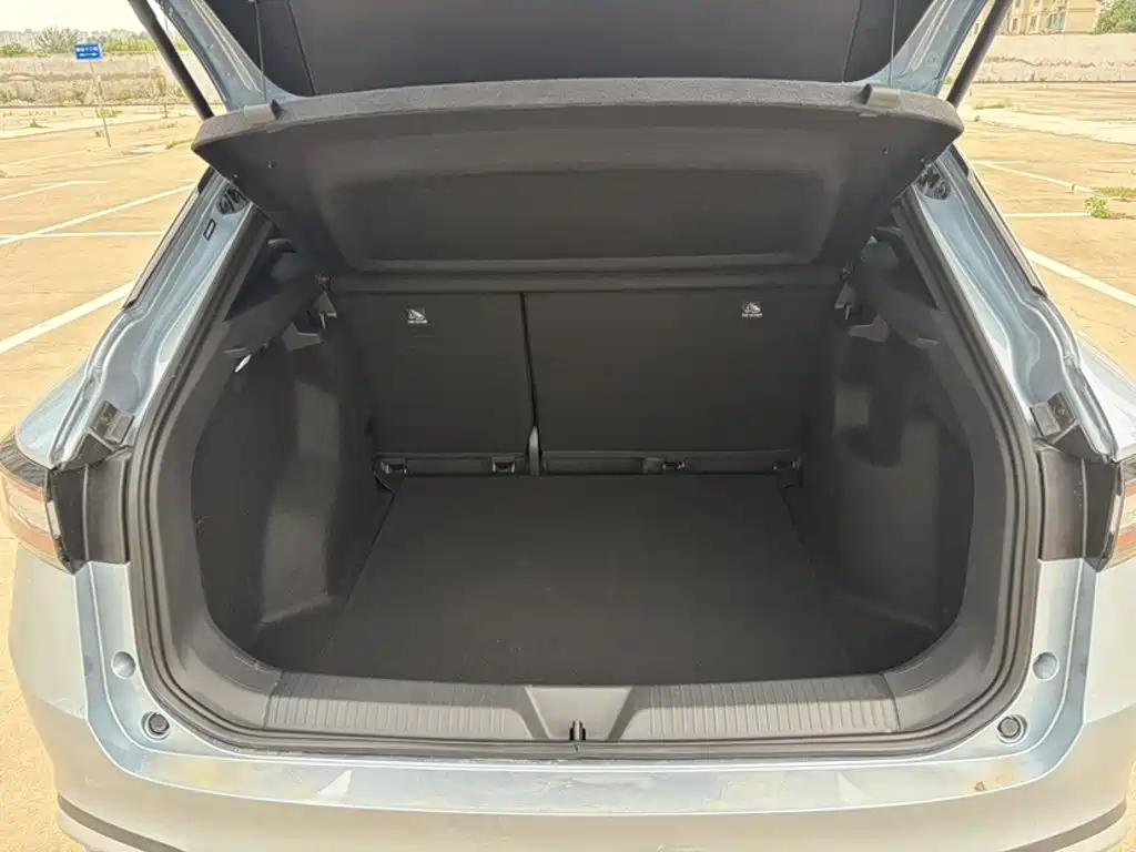 Volkswagen ID.4 X 2025 Smart