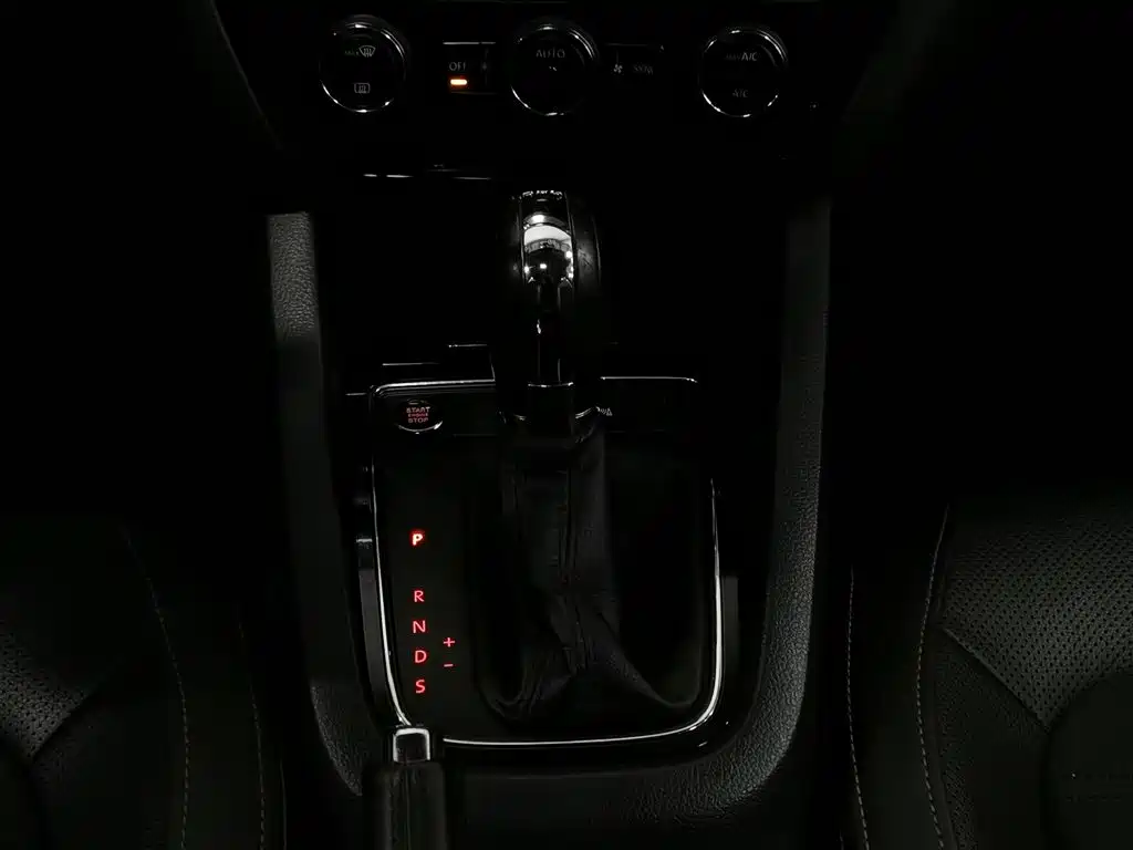 Volkswagen Sagitar — миниатюра 13