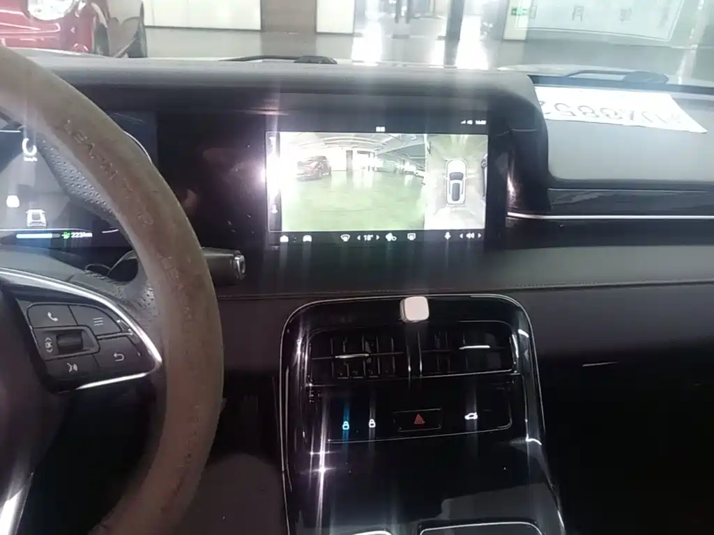 Leapmotor Leapmotor S01 — миниатюра 13