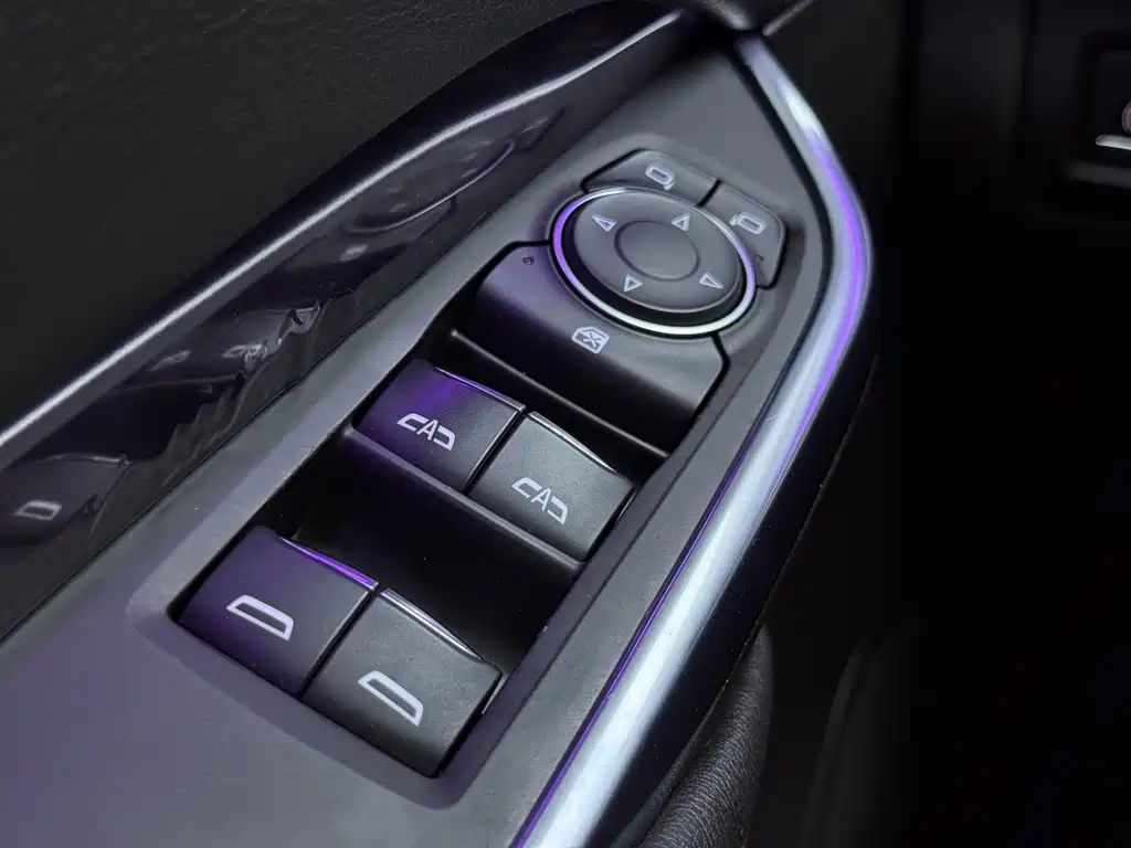 Cadillac XT4 — миниатюра 14