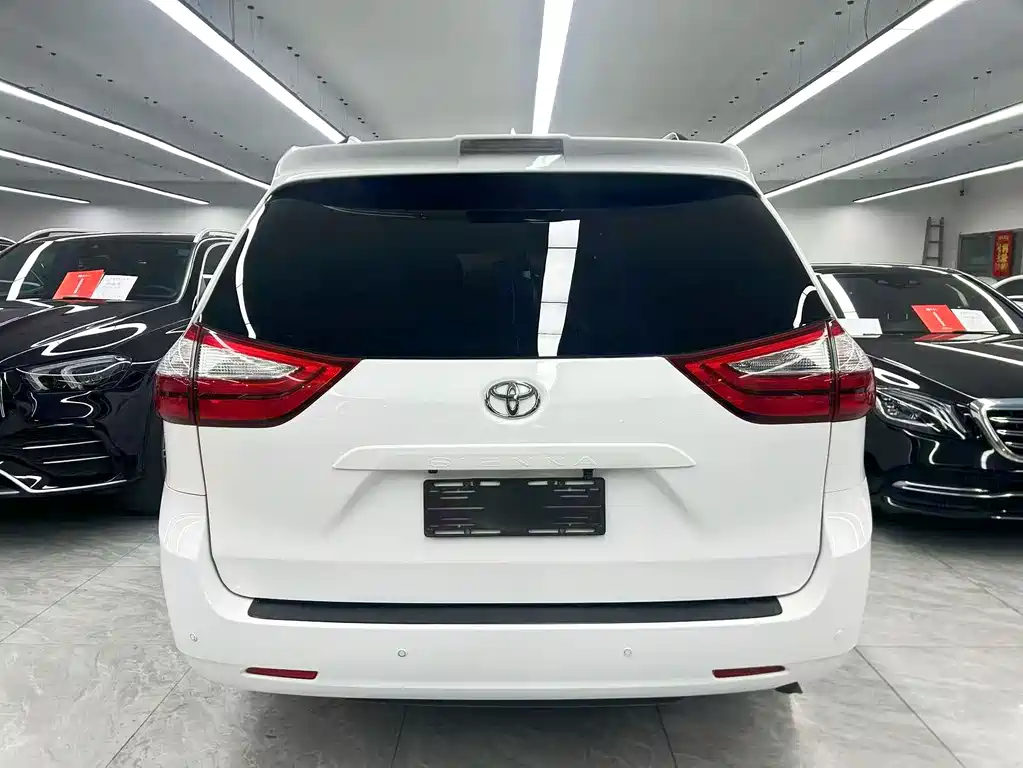 Toyota Sienna 2017 3.5L AT