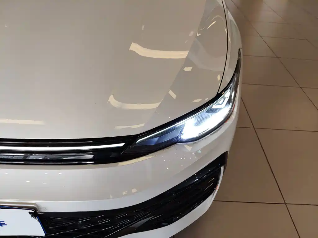 Volkswagen Golf — миниатюра 6