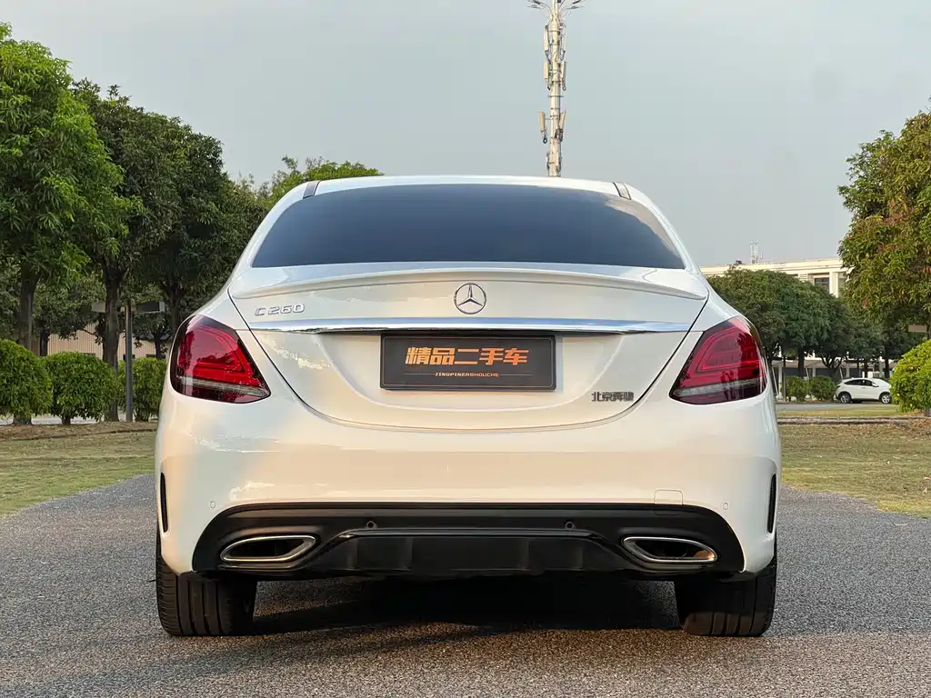 Mercedes-Benz C-Class — миниатюра 6