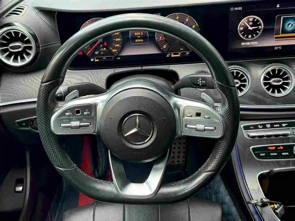 Mercedes-Benz E-Class (Import) — миниатюра 6