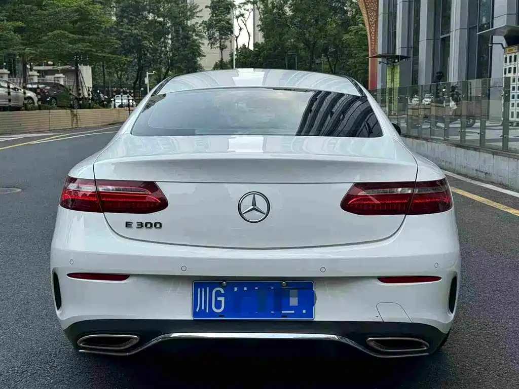 Mercedes-Benz E-Class (Import) — миниатюра 5