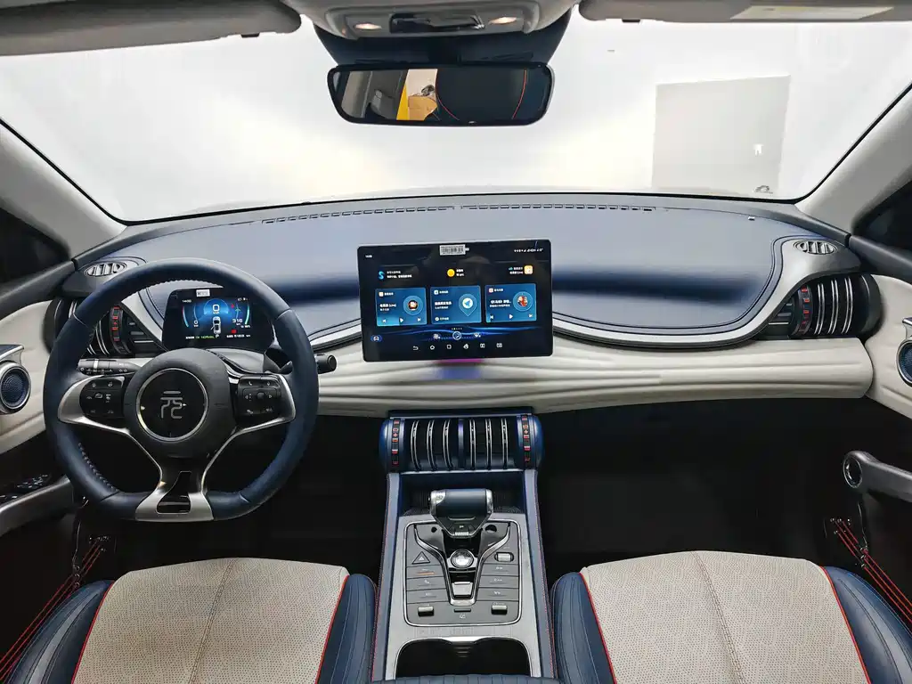 BYD Yuan Plus — миниатюра 8