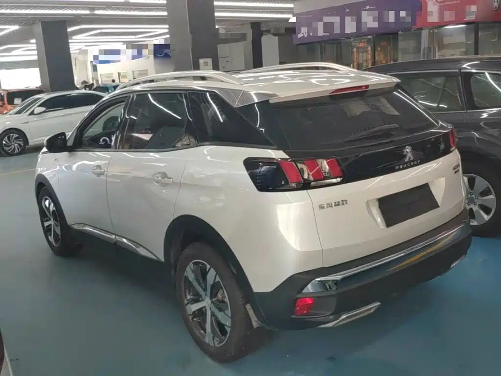 Peugeot 4008 — миниатюра 5