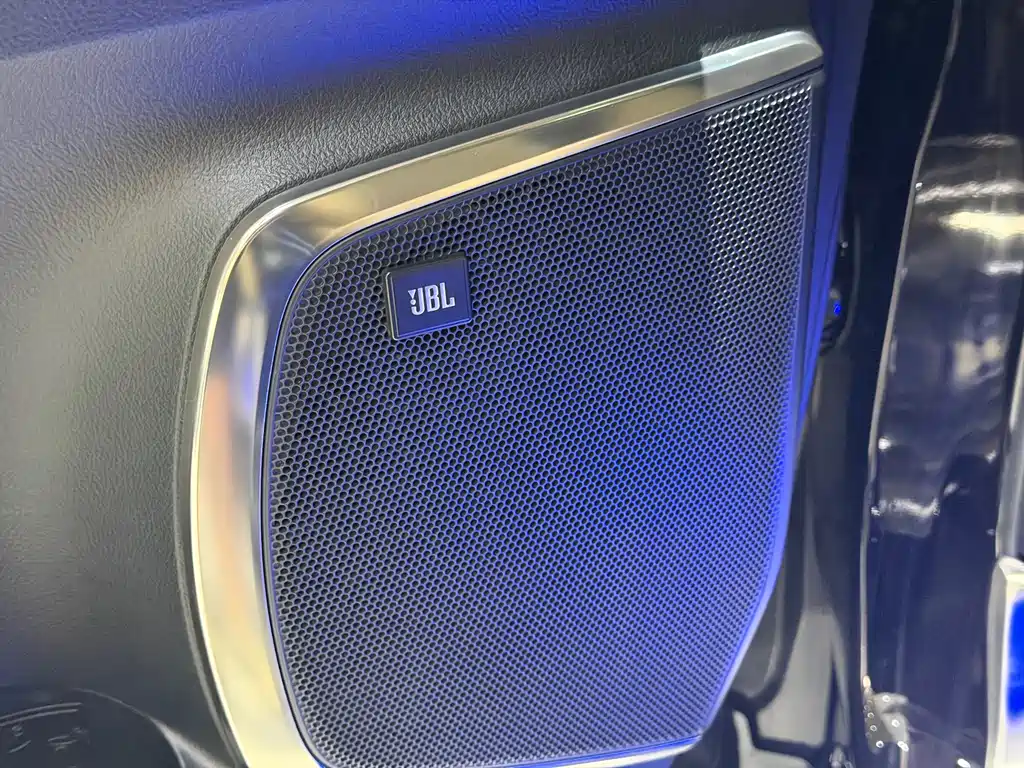 Toyota Alphard — фотографии объявления, Фото 19