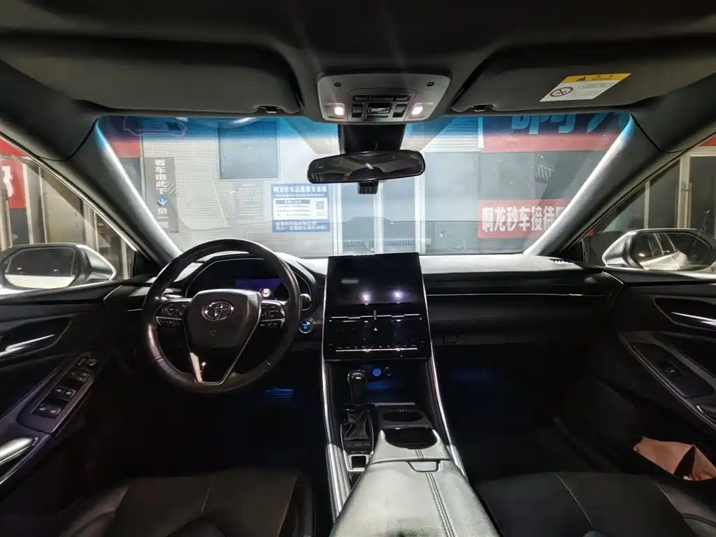Toyota Avalon — миниатюра 6