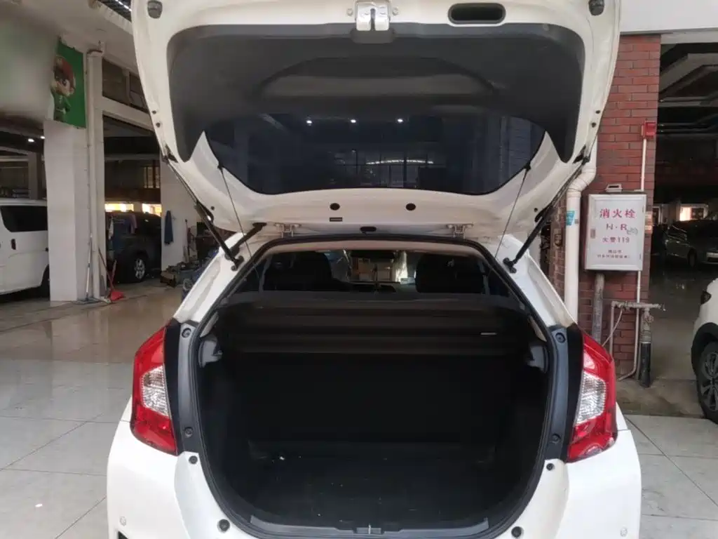 Honda Fit — миниатюра 19