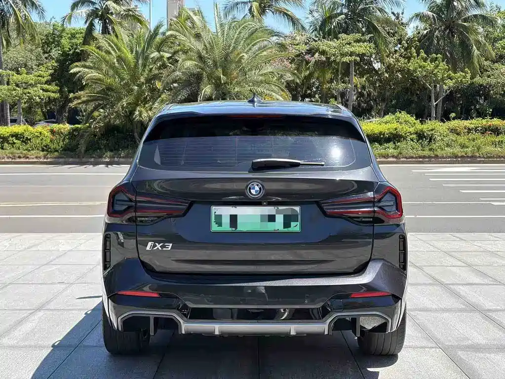 BMW iX3 — миниатюра 6