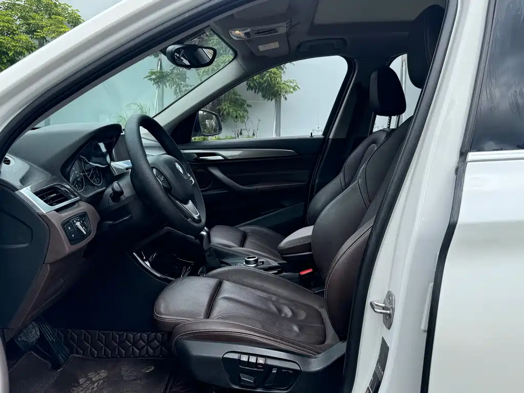 BMW X1 2018 xDrive20Li Premium