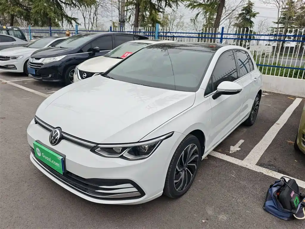 Volkswagen Golf 2023