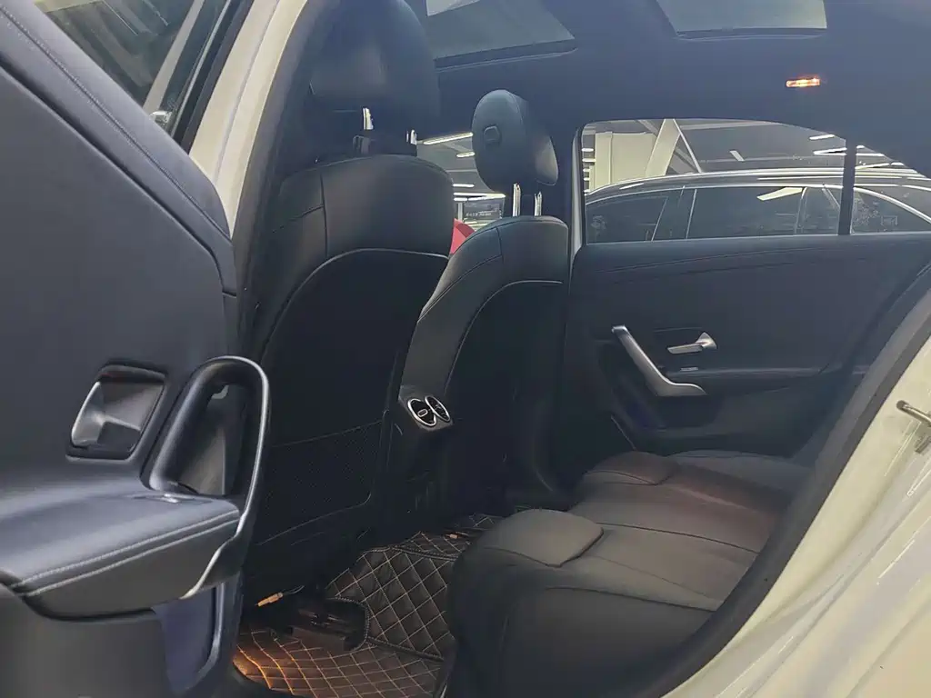 Mercedes-Benz A-Class A 2022 A 200 L Sport Fashion