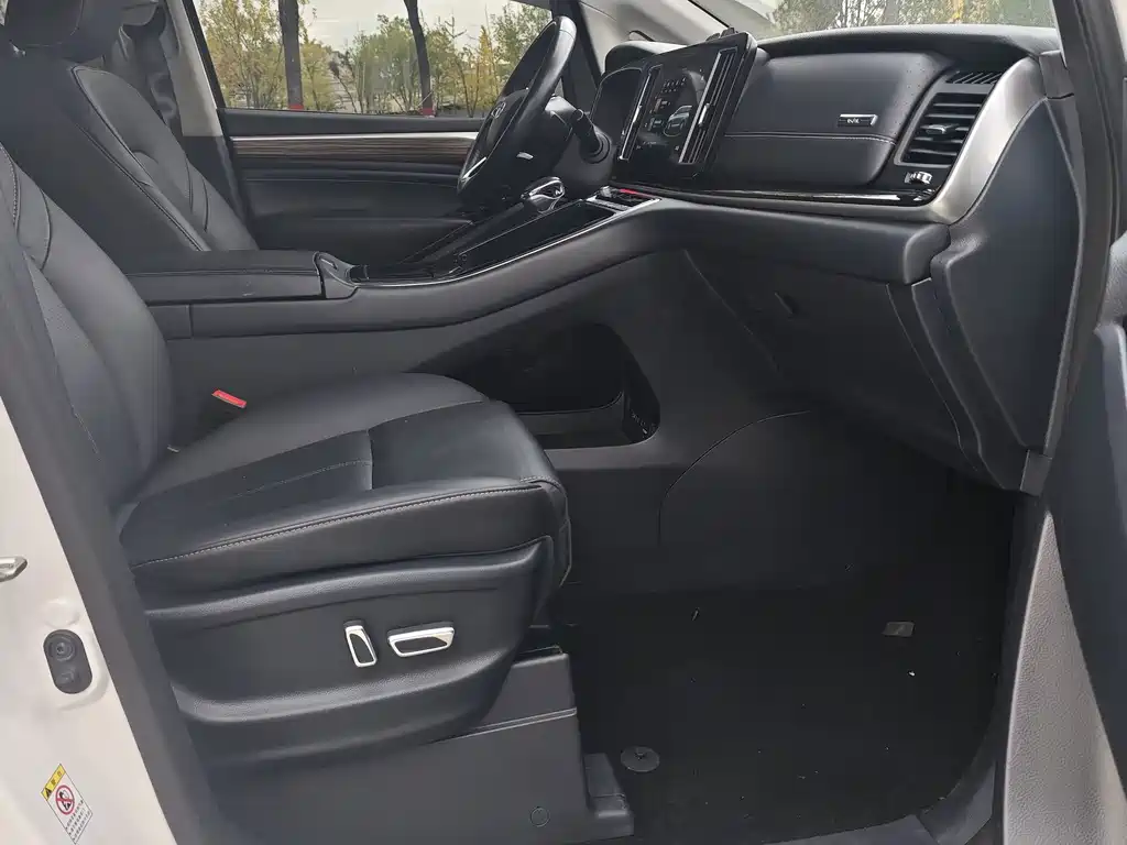GAC Motor Trumpchi M8 — миниатюра 5