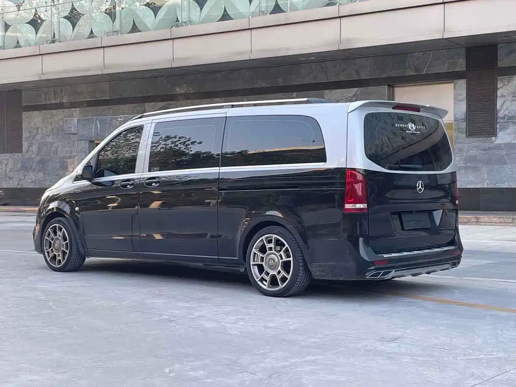 Mercedes-Benz Vito 2020 2.0T 7 мест
