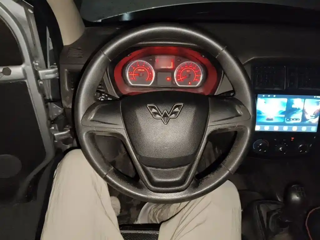 Wuling Rongguang S — миниатюра 3