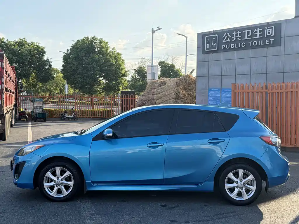 Mazda 3 Xingcheng — миниатюра 4