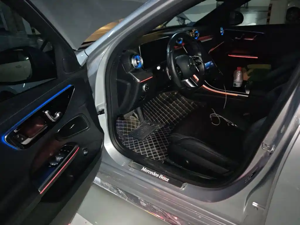 Mercedes-Benz C-Class — миниатюра 17