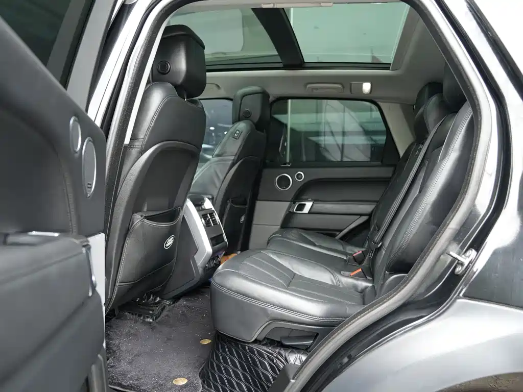 Land Rover Range Rover Sport Sport 2021 P400e SE