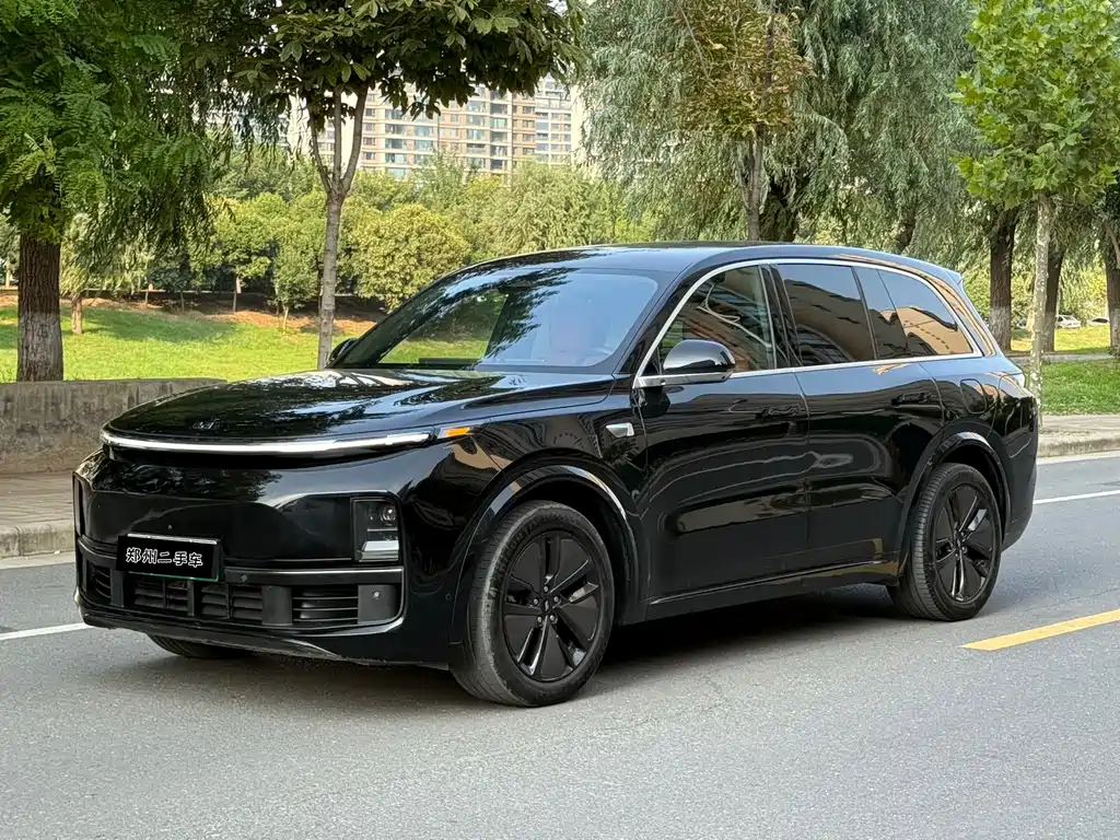 Li Auto L8